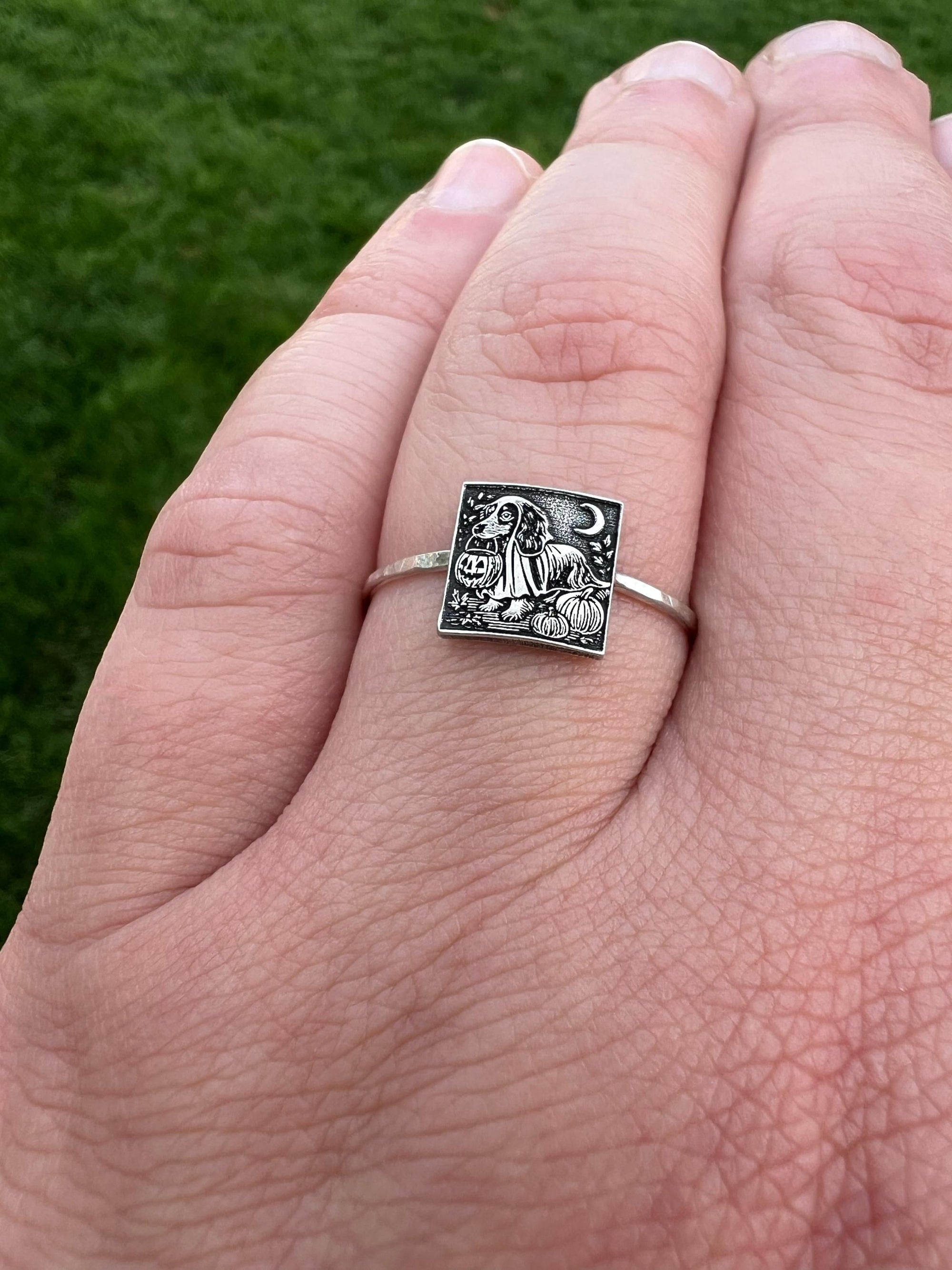 Vintage Halloween Ring | Halloween Jewelry Gift | Cute Ghost Dachshund Ring | Ghost Dog | Trendy Retro Halloween Ring | Nostalgic Halloween