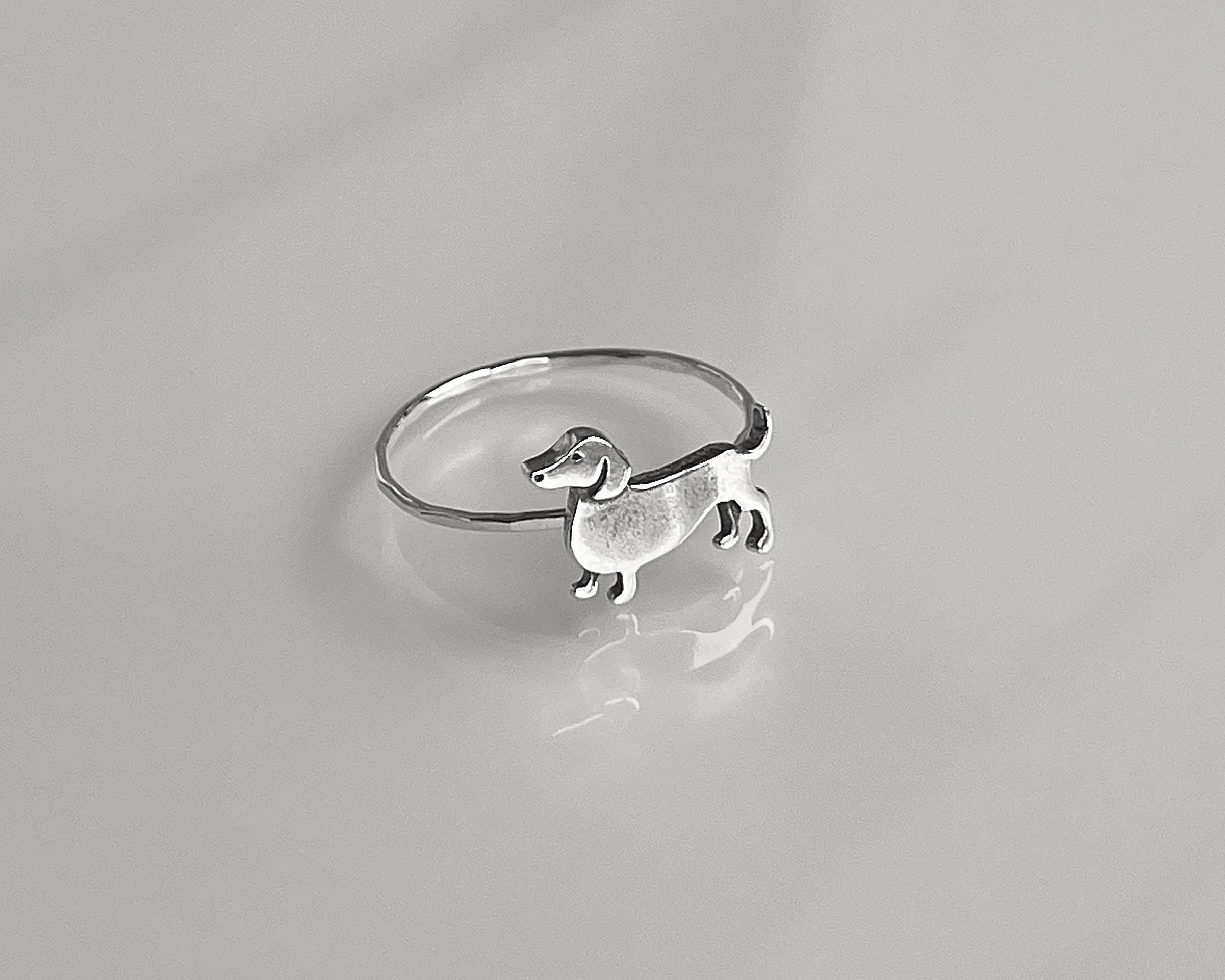 Dachshund Ring | Dainty Dog Pet Jewelry | Minimalist Wiener Dog Ring for Doxie & Animal Lovers | Cute Puppy Stacking Gift