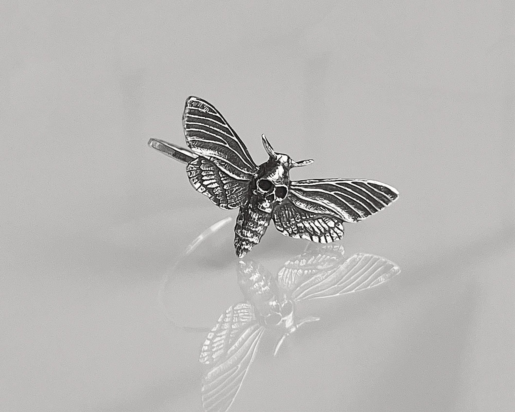 Death's Head Moth Statement Ring | Bold Gothic Witchy Jewelry | Skull Moth Ring for Mystic & Dark Nature Lovers | Unique Entomologist Gift