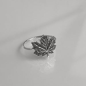 Maple Leaf Stacking Ring | Dainty Minimalist Nature Jewelry | Autumn Fall Leaf Ring for Cottagecore & Nature Lovers | Canadian Symbol Gift