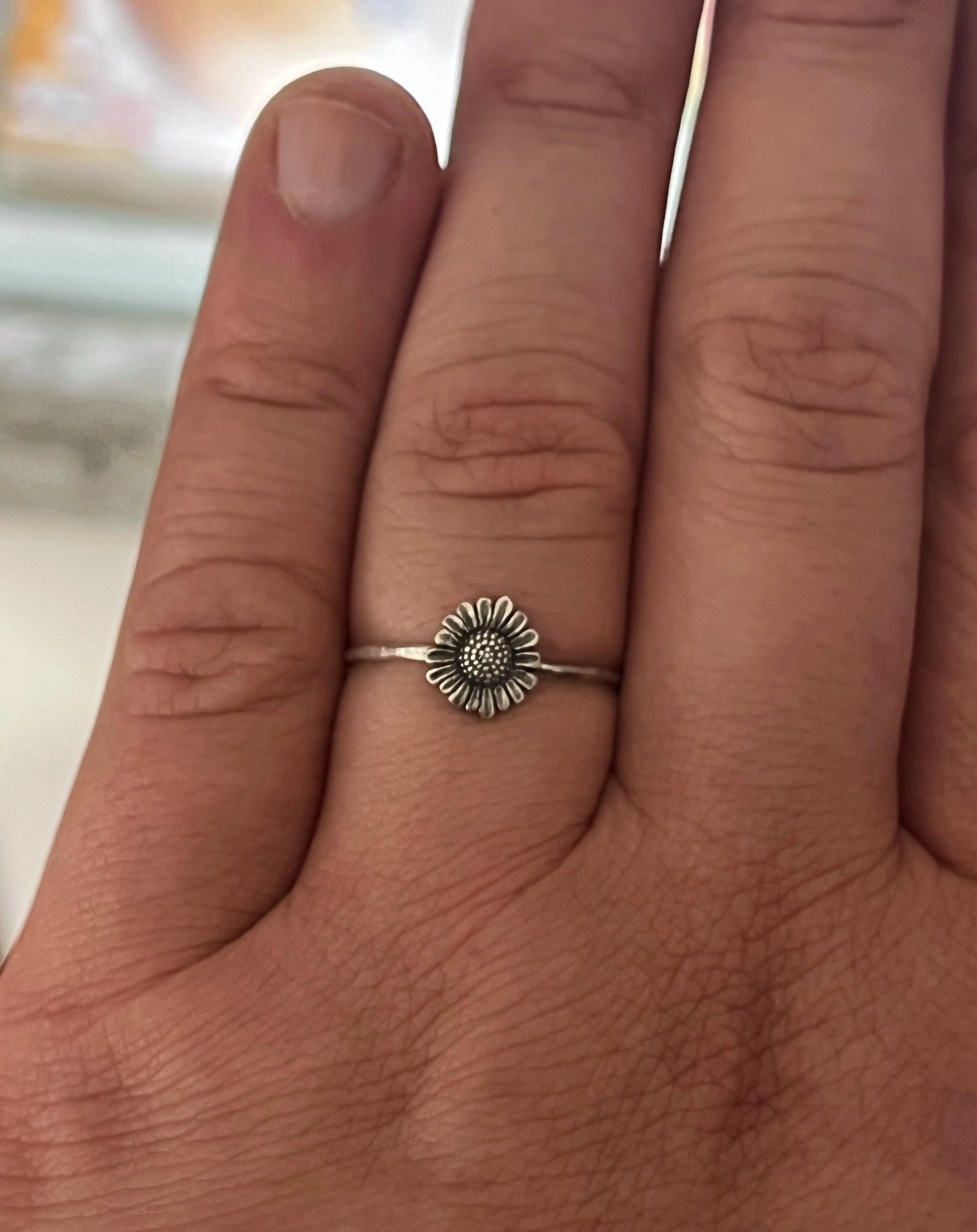 Daisy Flower Stacking Ring | Dainty Minimalist Floral Jewelry | Cottagecore Nature Ring for Gardeners & Flower Lovers | Sweet Spring Gift