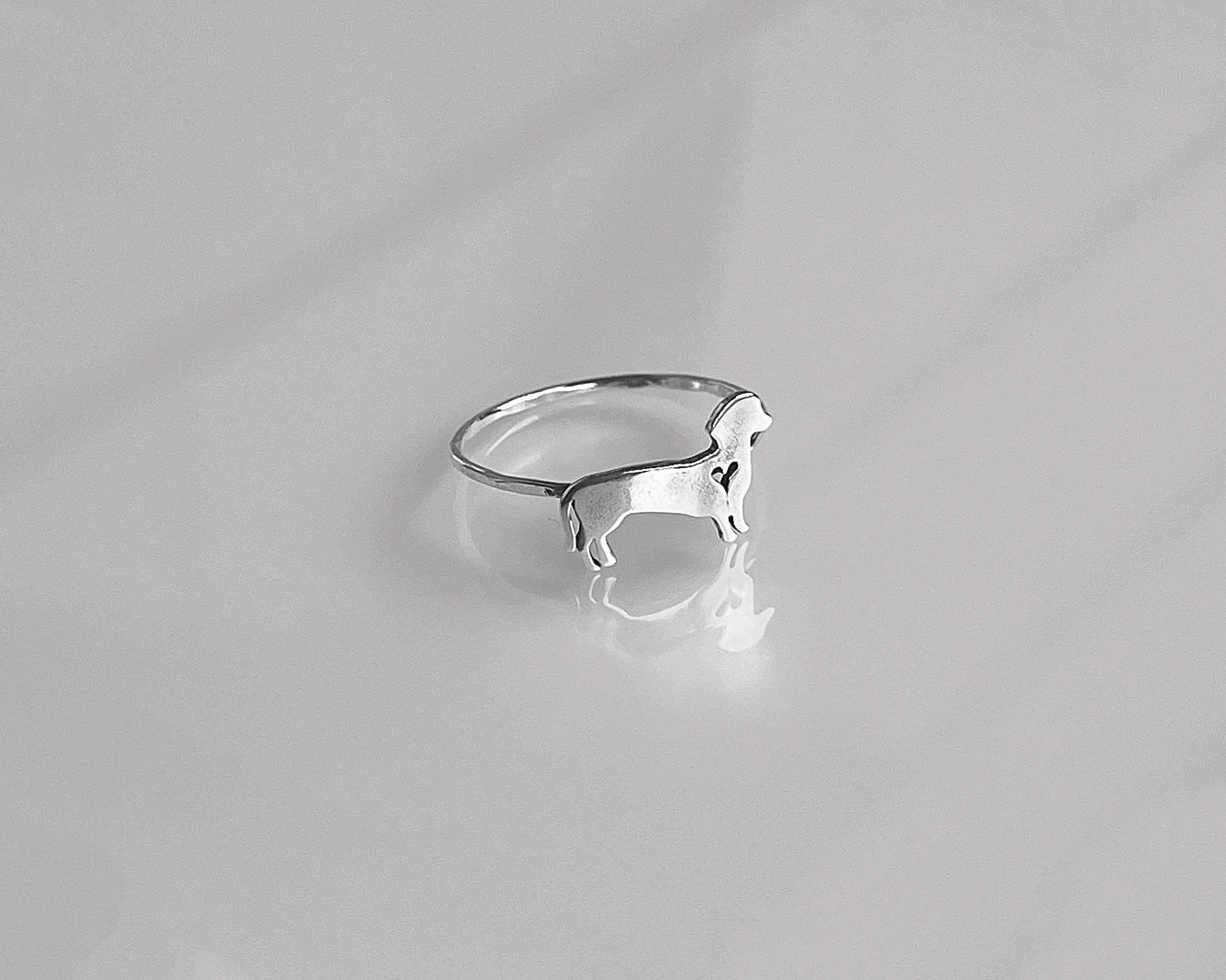 Dachshund Heart Ring | Dainty Dog Pet Memorial Jewelry | Minimalist Wiener Dog Ring for Doxie & Animal Lovers | Dachshund Lover Ring
