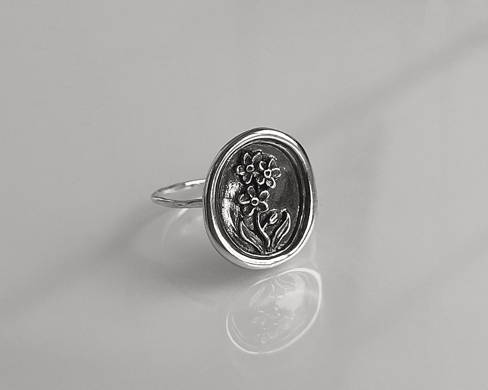 Forget Me Not Ring | Sentimental Memorial Jewelry | Flower Ring for Her | Loss of Loved One & Thinking of You Gift | Myosotis Flower Jewelry