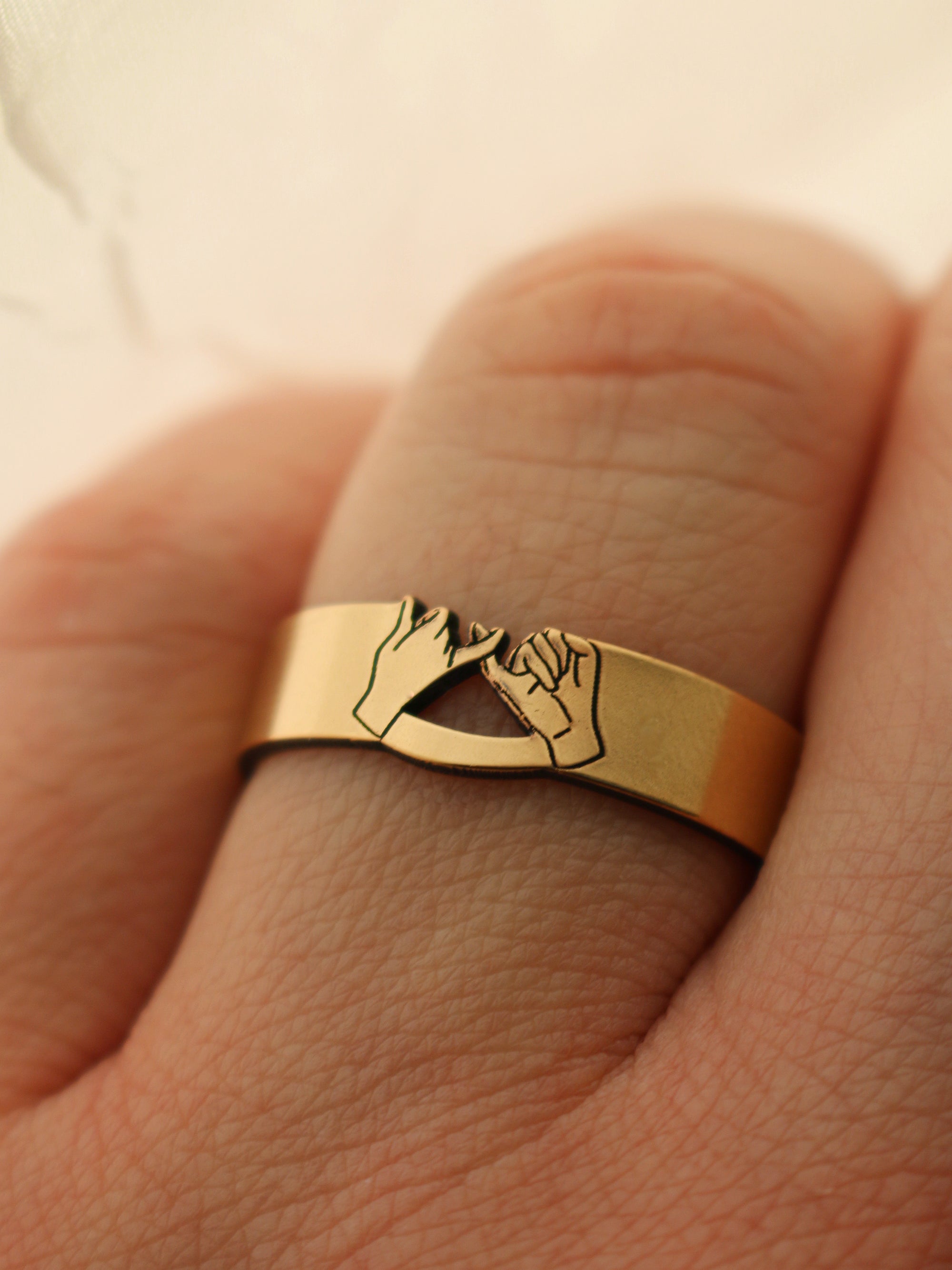 Pinky Promise Cutout Ring - Gold Filled