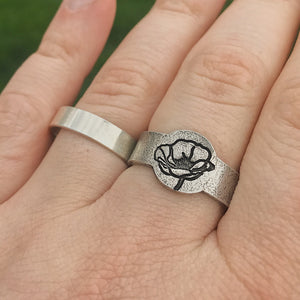 August Birth Flower Ring | Poppy Jewelry | Rustic Floral Signet Ring | Best Friend Birthday Gifts | Mother's Day Gift | Best Friend Ring