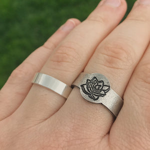 Magnolia Floral Signet Ring | Magnolia Jewelry | Rustic Birth Flower Ring | Best Friend Birthday Gift | Mother's Day Gift | Best Friend Ring