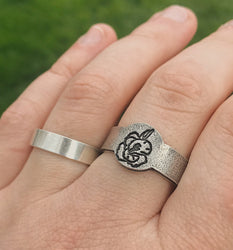August Birth Flower Ring | Gladiolus Jewelry | Rustic Floral Signet Ring | Best Friend Birthday Gifts | Mother's Day Gift | Best Friend Ring