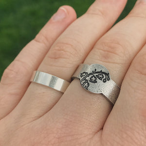 May Birth Flower Ring | Lily of the Valley Jewelry | Floral Signet Ring | Best Friend Birthday Gifts | Mother's Day Gift | Best Friend Ring
