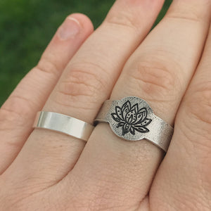 July Birth Flower Ring | Lotus Jewelry | Rustic Floral Signet Ring | Best Friend Birthday Gifts | Mother's Day Gift | Best Friend Ring
