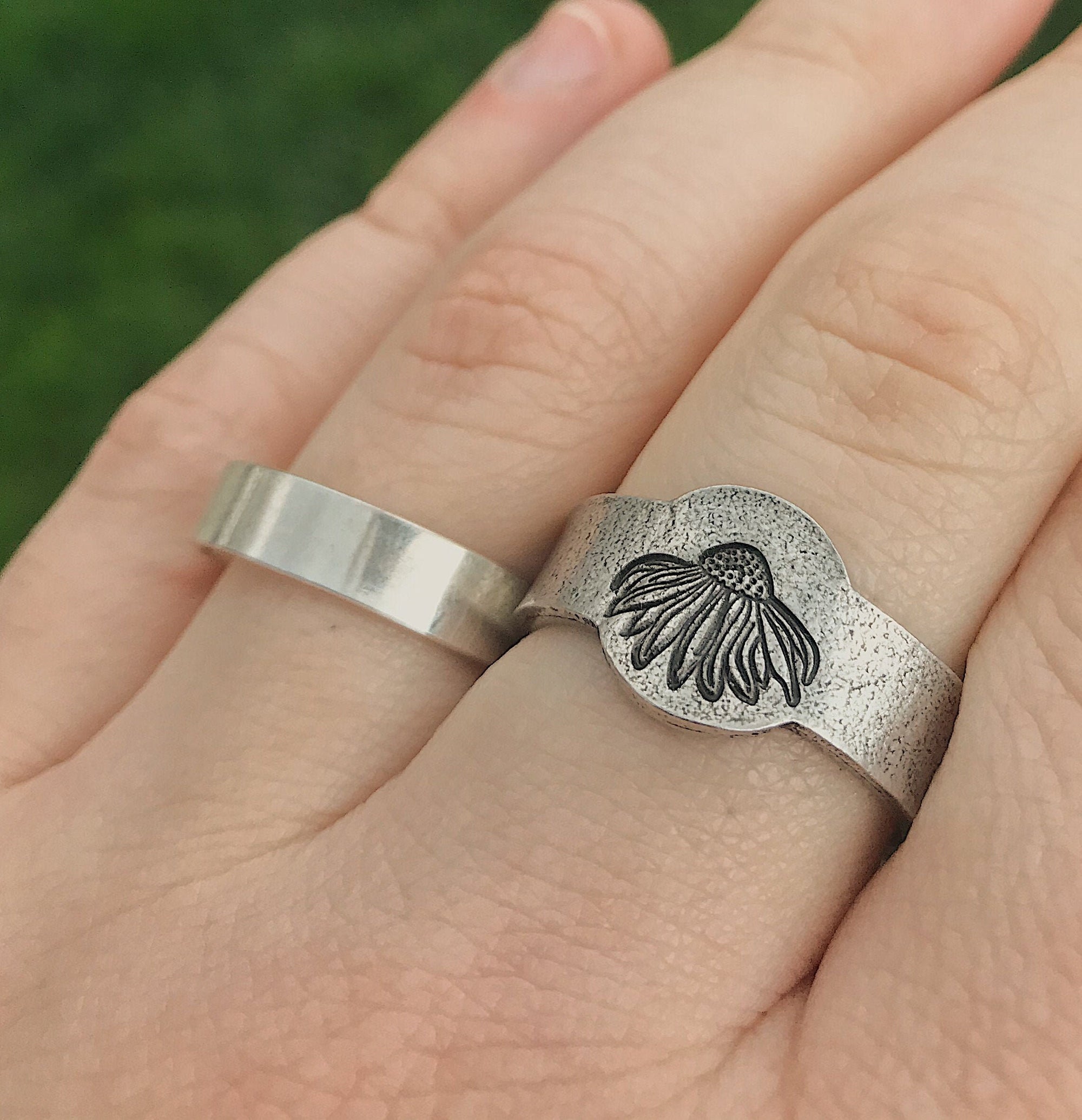Echinacea Floral Signet Ring | Echinacea Jewelry | Birth Flower Ring | Best Friend Birthday Gifts | Mother's Day Gift | Best Friend Ring