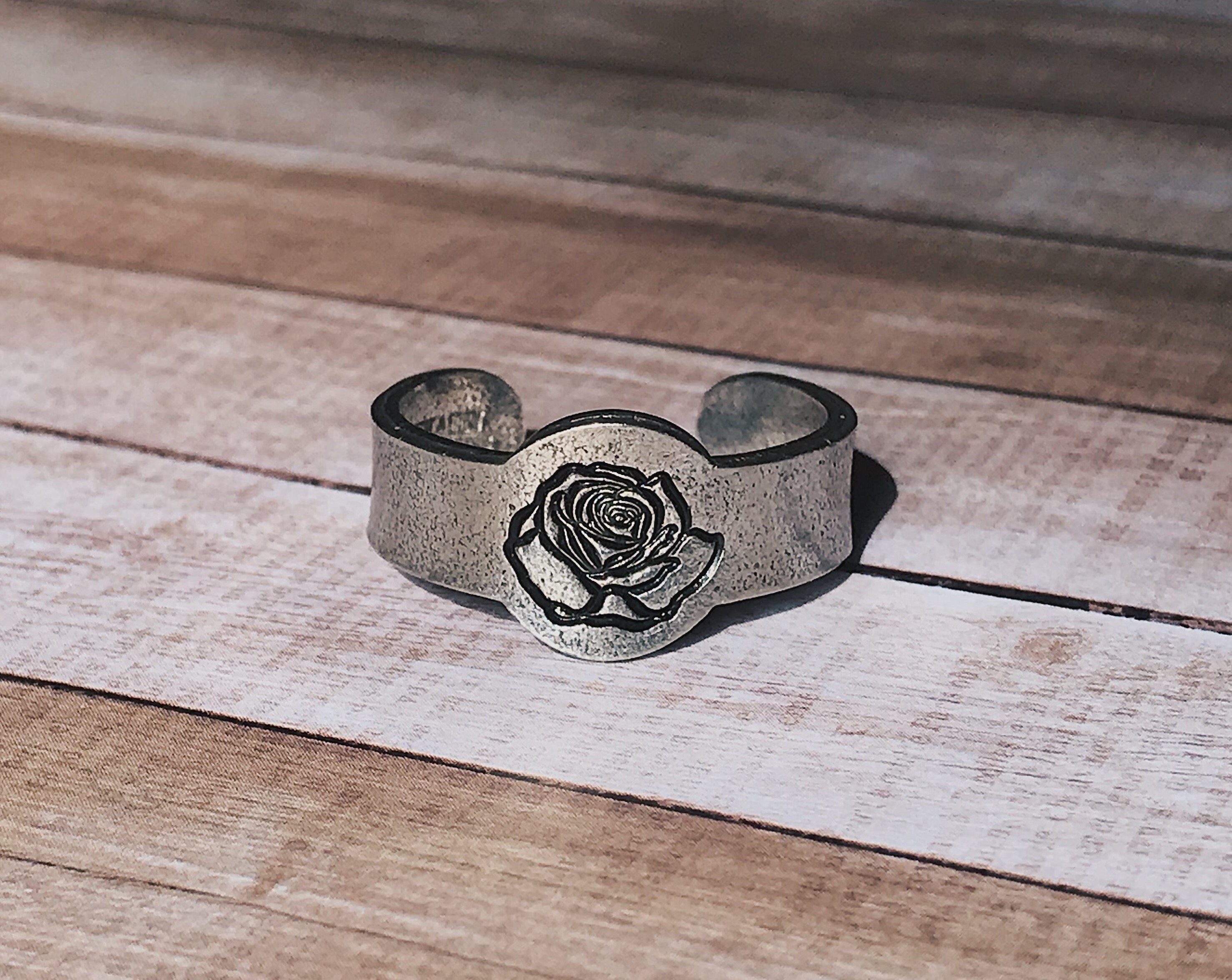 June Birth Flower Ring | Rose Jewelry | Rustic Floral Signet Ring | Best Friend Birthday Gifts | Mother's Day Gift | Best Friend Ring