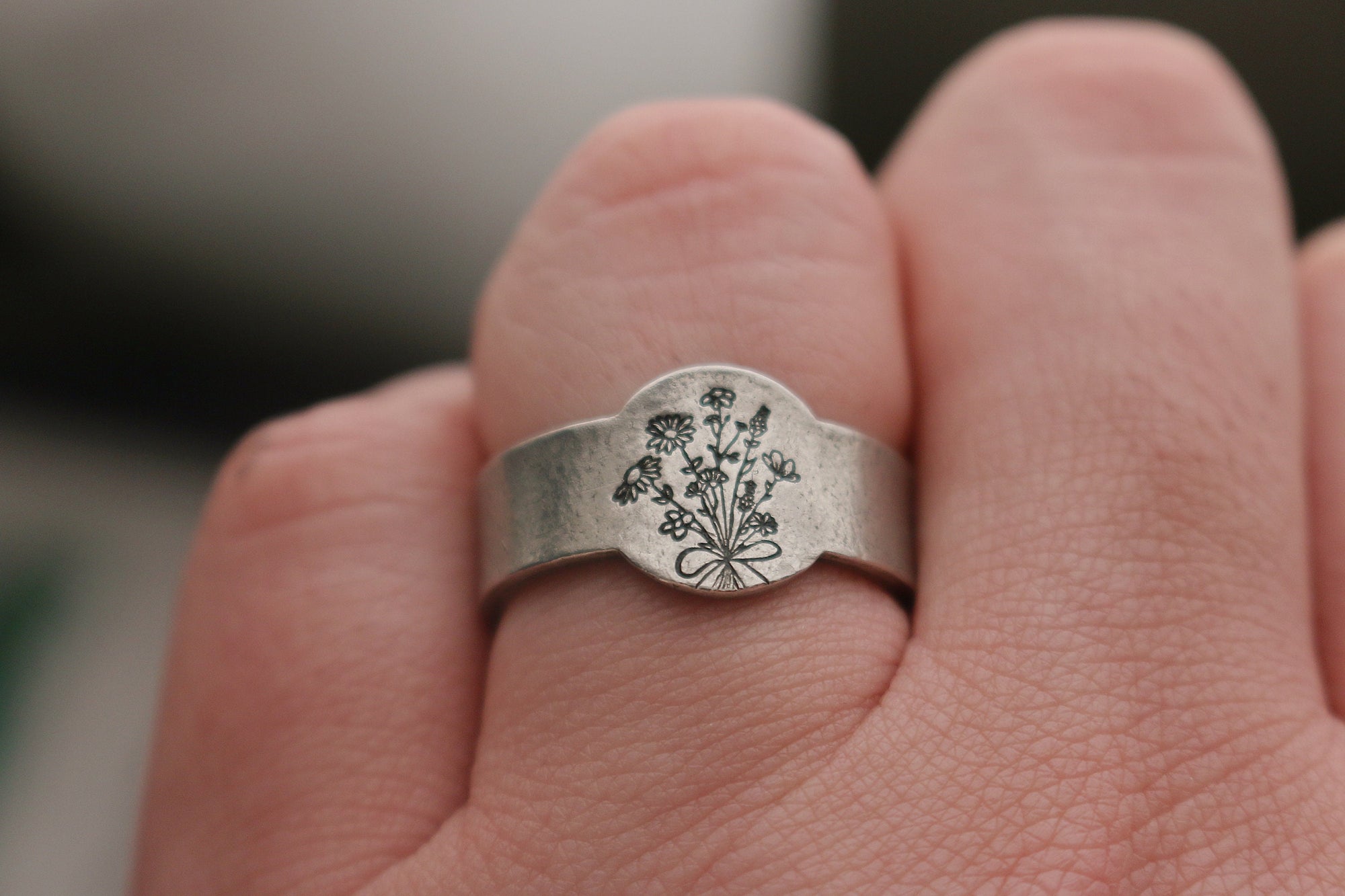 Wildflower Bouquet Ring | Rustic Floral Signet Ring | Best Friend Birthday Gift | Mother's Day Gift | Wild Flower Jewelry | Floral Jewelry