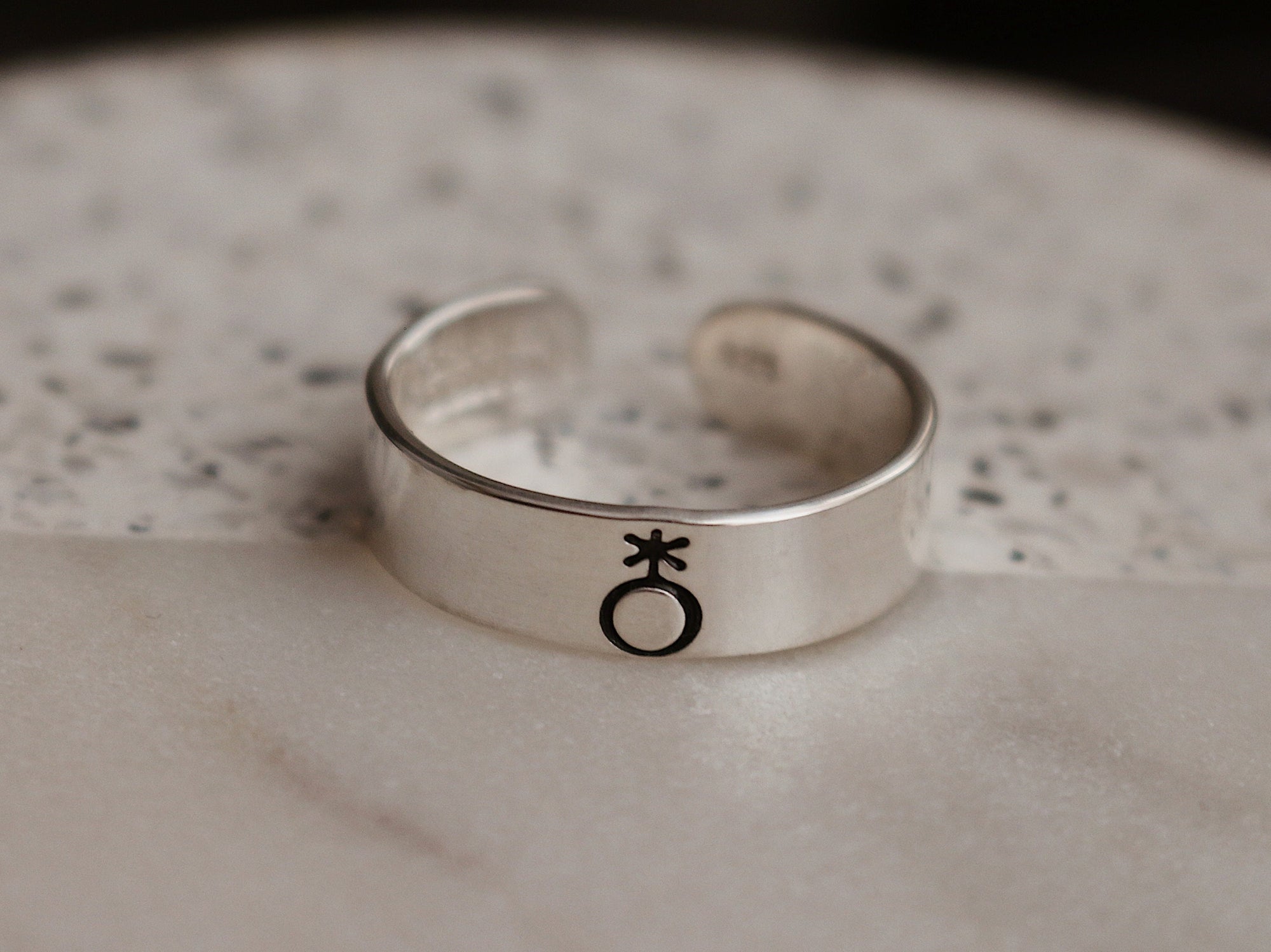 Non-Binary Symbol Ring | Genderfluid Jewelry - Veeaien Designs