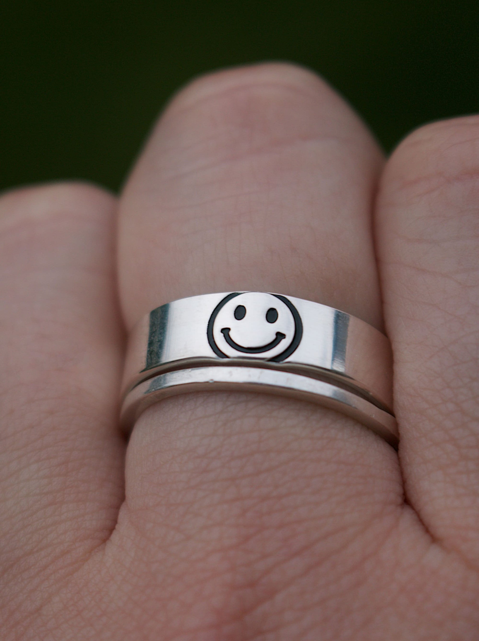 Retro Smiley Face Ring