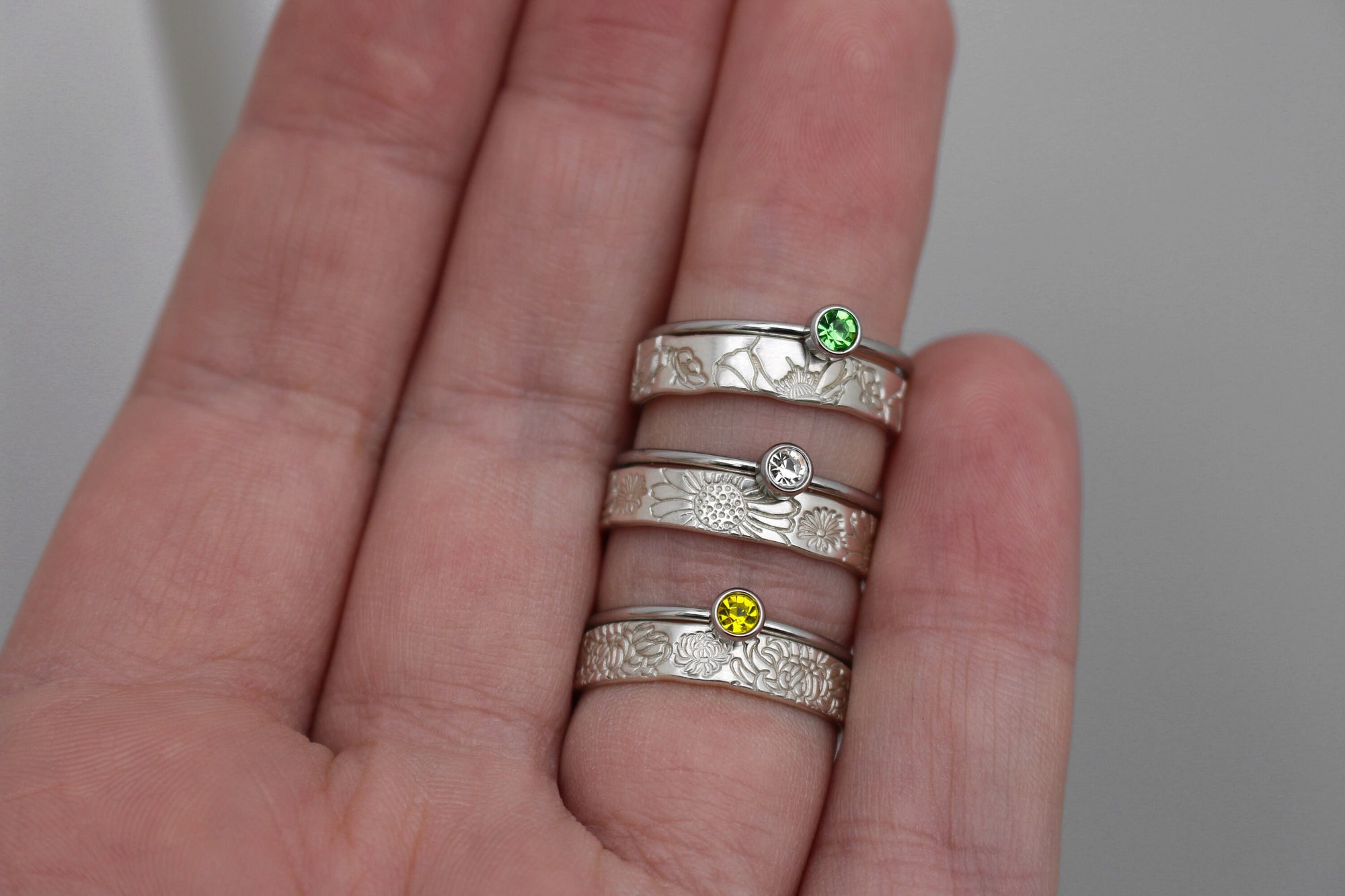 2 Ring Birth Flower and Birthstone Ring Set • Gemstone Ring in Stainless Steel • Dainty Birthstone Ring • Stacking Ring • Gifts for Mom